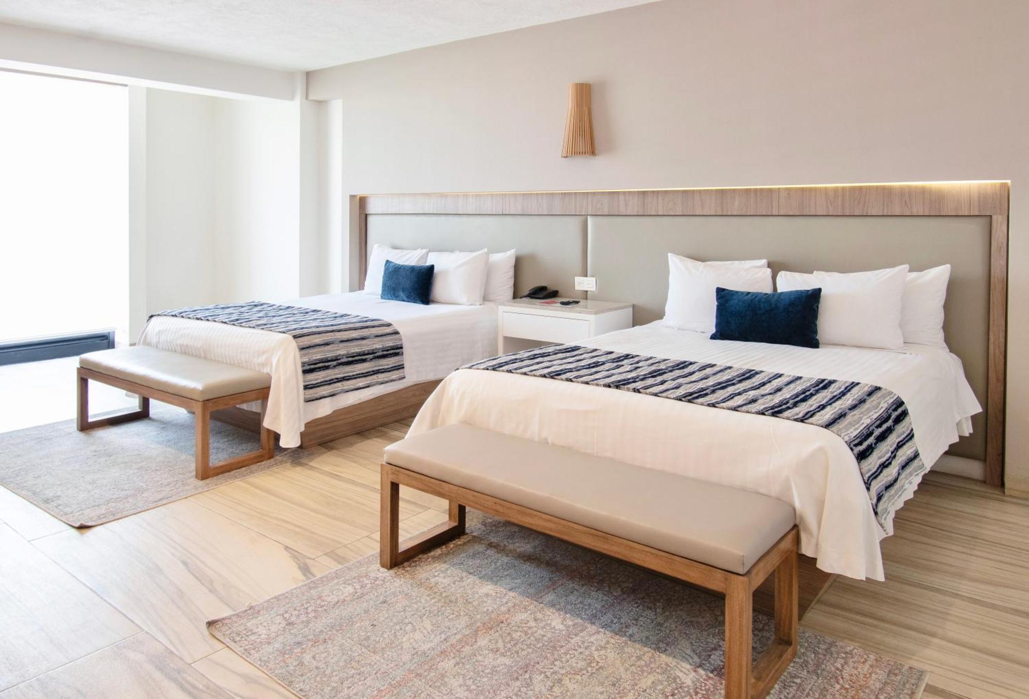 Hotel Velvet Plaza غوادالاجارا المظهر الخارجي الصورة